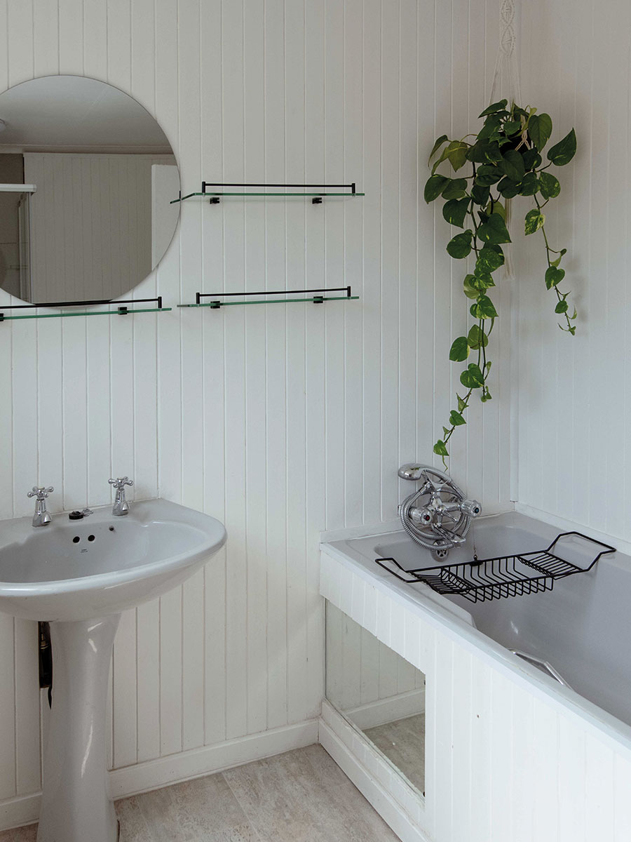Hibiscus-House-Melville-Bathroom